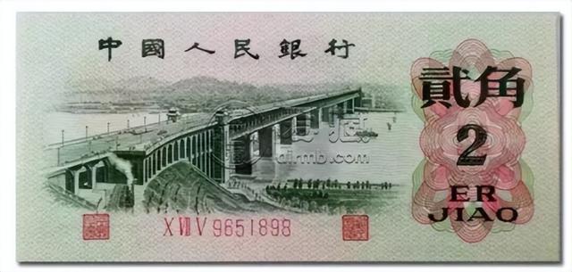 公务员工资级别，公务员工资级别档次对照表（为何你总感到自己工资收入不如别人）