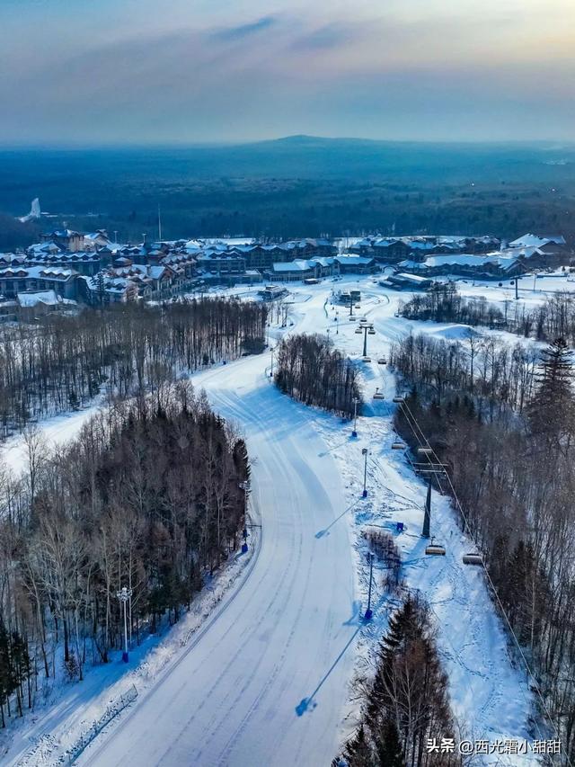 长白山滑雪几点去最好，国内滑雪天花板