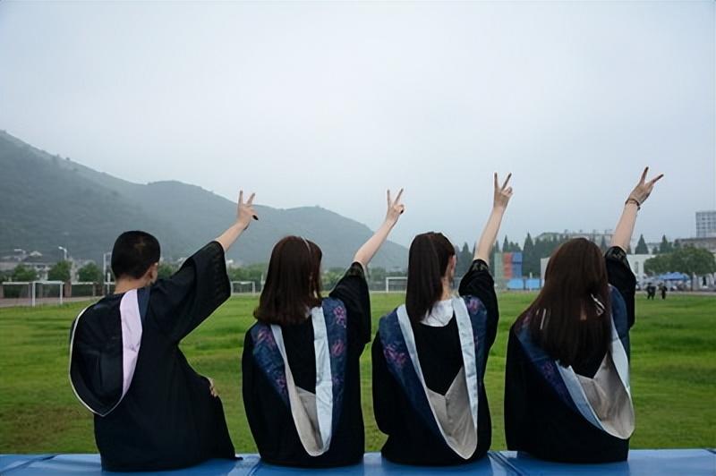 什么是自考学校（什么是大自考和小自考）