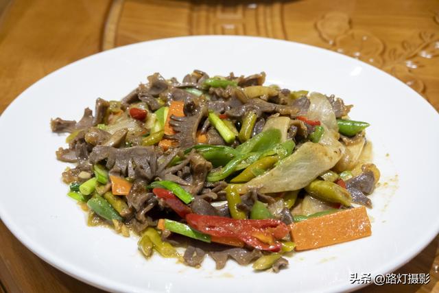江西赣州有什么好吃的特色美食，尤其这几道菜游客大呼过瘾