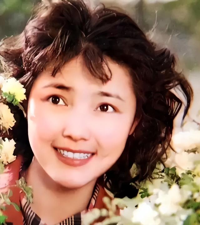 歌手姜黎黎简历，姜黎黎：嫁小3岁汪宝生