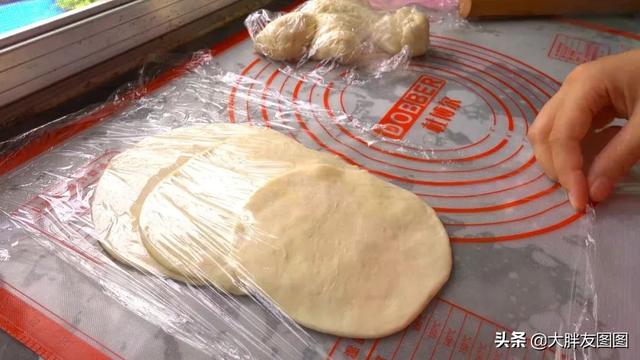 普通面粉可以做哪些小吃，面粉能做什么小吃（一碗面粉加一杯牛奶）