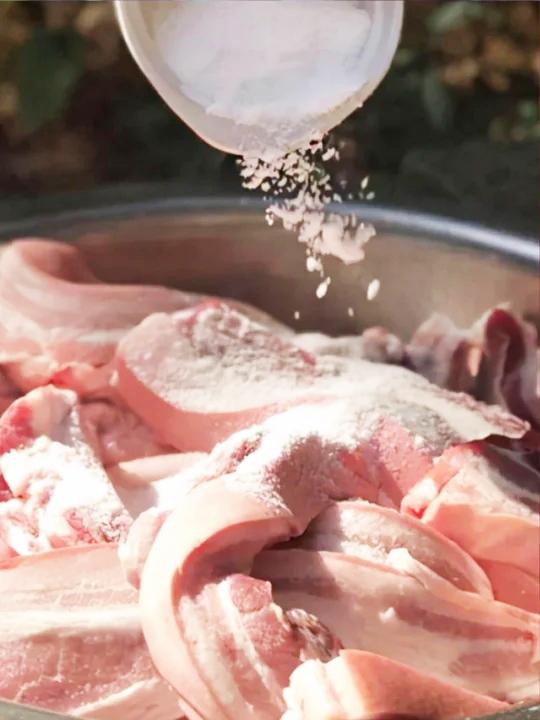 腊肉怎么腌制全过程文字配方，自制腊肉的制作方法