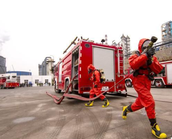 消防救援学校报考条件，中国消防救援学院2021年招收宁夏青年学生公告（消防员考军校条件）