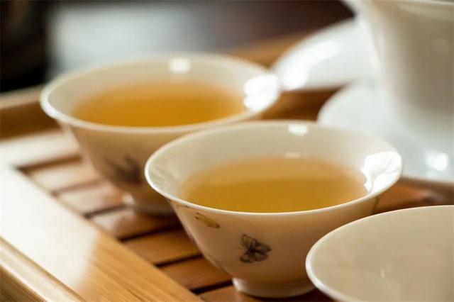 茶艺师是做什么的，茶艺师到底是做什么的（泡茶小妹职业素养手册）
