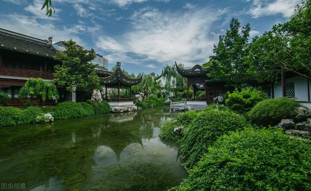 去过了南京的众多景点,最喜欢的还是充满古风韵味的绝美景点,在诗情画