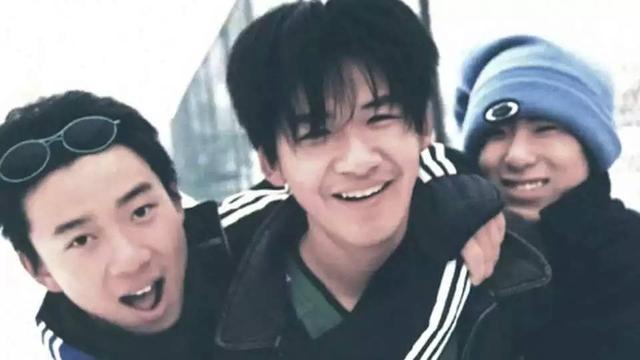 花儿乐队解散13年，大张伟人生逆袭，“拖油瓶”队友终于被甩开