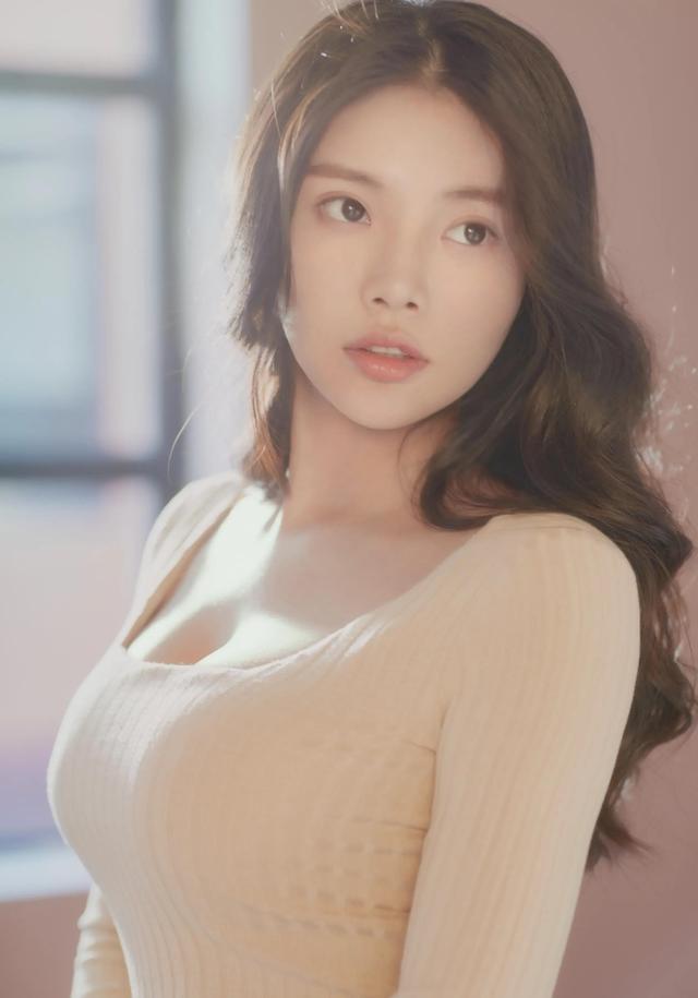 徐冬冬个人资料，余罪中徐冬冬扮演者（徐冬冬高清图集）