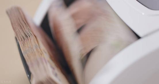 自动取款机怎么取钱步骤图片，怎样在自动取款机上取款（这2个常识要牢记）