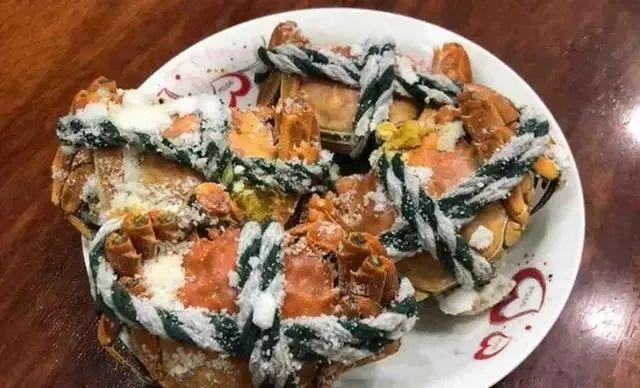 大螃蟹怎么做好吃又简单的做法，大螃蟹怎么做好吃又简单的做法四川的（简单三步上一盘）