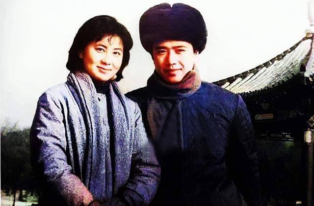 梦见山崩海啸什么意思，梦见山崩海啸,洪水滔天是怎么回事（与刘晓庆结婚离婚）