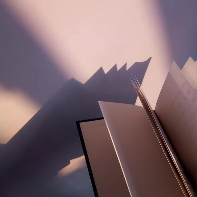 日落在爱情里的寓意，黄昏在爱情里代表什么（再见和日落的寓意都是未完待续）