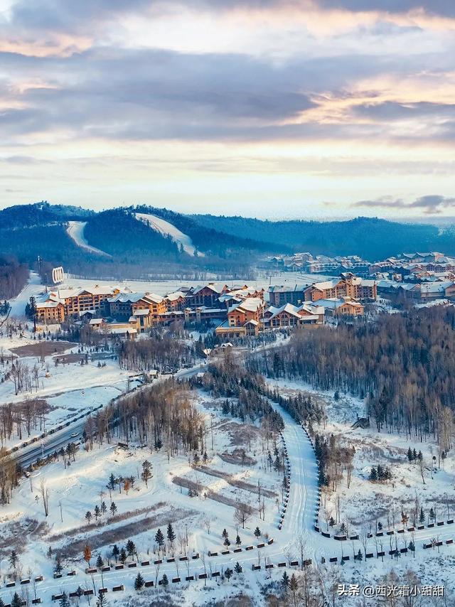 长白山滑雪几点去最好，国内滑雪天花板