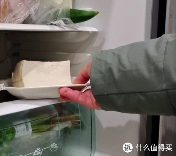 黄油放在冷藏还是冷冻，黄油最简单吃法大全集（手把手带你在冰箱收纳学中上荣耀）