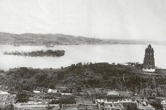 苏堤的由来， 这场山水间的文化体验之旅揭秘不为人知的千年城市历史