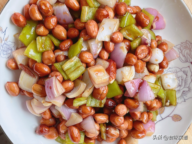 花生的各种吃法做法，花生有几种做法吃（花生最下酒的4种做法）