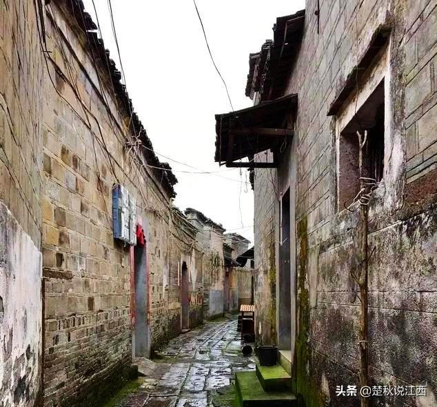 “临川才子金溪书”，之“金溪书”（曾是江西最大的印书中心）