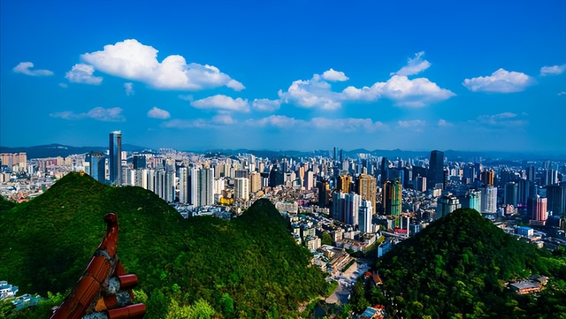 贵阳旅游景点大全必去处，贵阳周边的旅游景点大全（贵阳市区必去的5个景点）