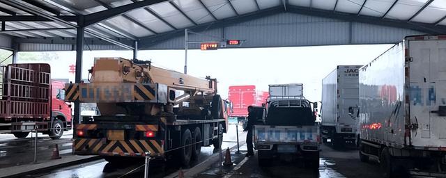 年检需要什么资料，异地车辆年检需要带什么资料（所需要的资料有哪几样）