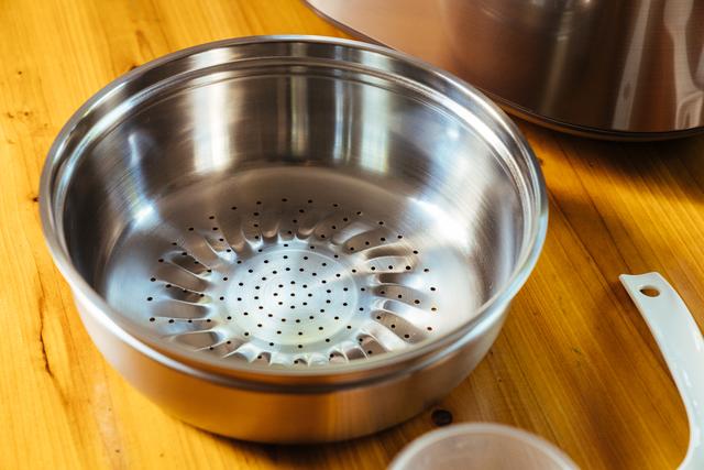 ptfe和特氟龙的区别，ptfe和特氟龙的区别是什么（到底是买国产还是进口）