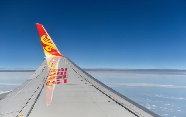 飞机和高铁哪个更安全，飞机高铁哪个安全系数高（两种交通方式的优势和劣势分析如下）