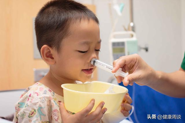 小孩感冒咳嗽流鼻涕怎么办，宝宝感冒咳嗽流鼻涕要怎么办（若伴随5个症状）