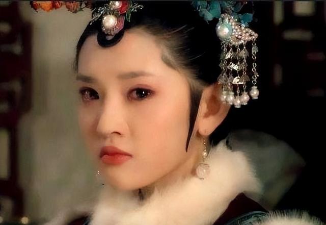 唐艺昕甄嬛传演的谁，唐艺昕在甄嬛传里演什么角色呢（“蛇蝎女孩”异军突起）