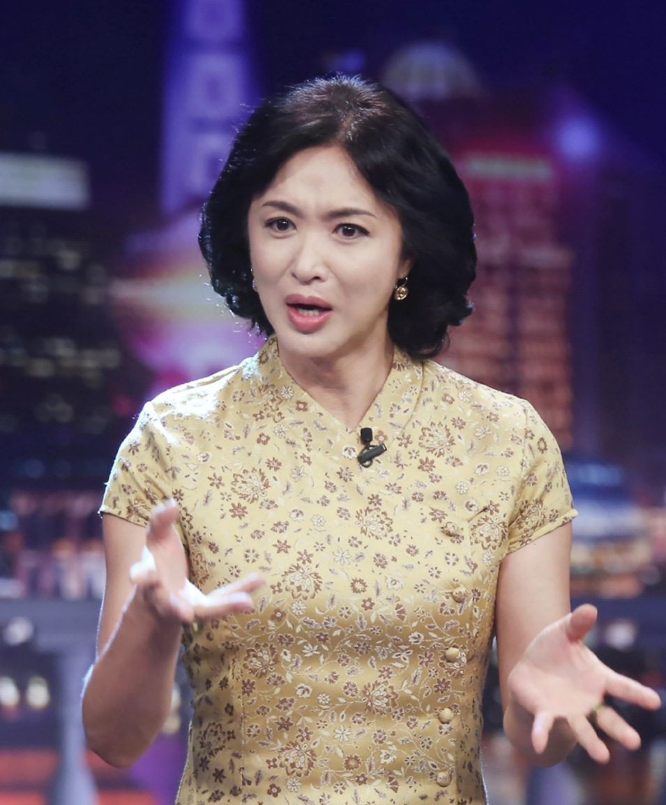 经历了十六个小时的手术,金星终于实现了28年来的梦想,他终于变成了一