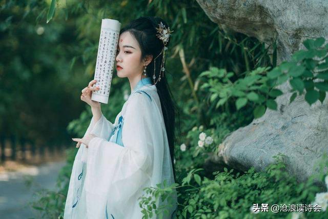 与春有关的诗句，与春花有关的诗句（愿你归来仍有少年情）