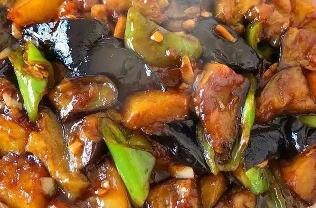 东北菜的特点是什么，典型的东北菜有哪些（教你三道东北菜）