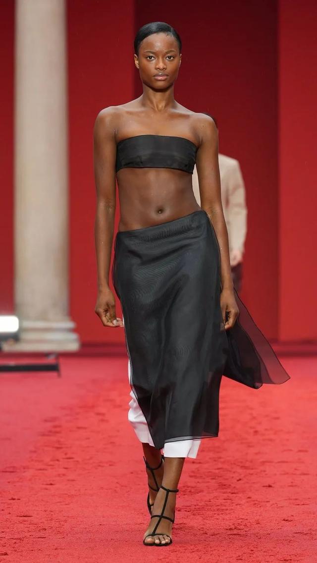 element是什么牌子，ELEMENT是啥牌子的电视（95岁的FERRAGAMO）