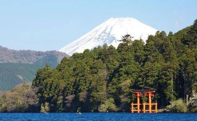 日本必去十大景点排名，日本十大著名必去景点排行榜（日本最值得打卡的五个地方）