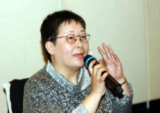 央视主持人名单，央视主持人名单大全男（至今未婚的8位央视主持人）