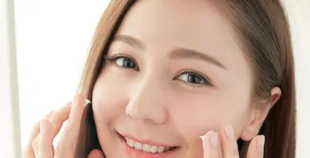 什么眼霜去皱效果好，真正可以去皱的眼霜（良心推荐这几款超火爆的抗老眼霜）