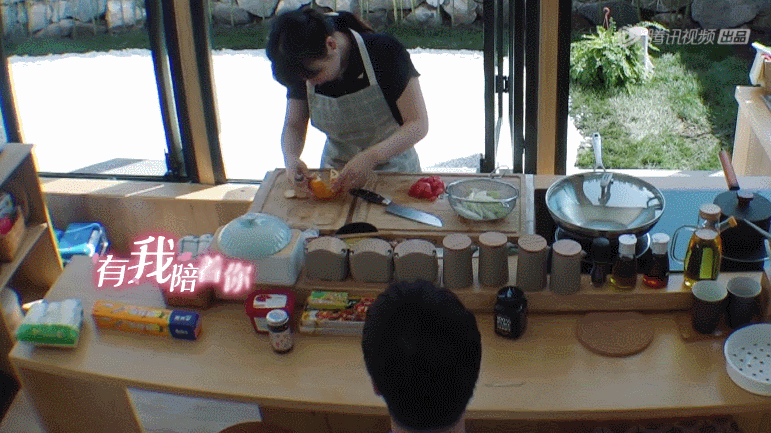 《塌房什么意思网络用语，没想到，这次塌房的竟然是她（网络词语塌房）