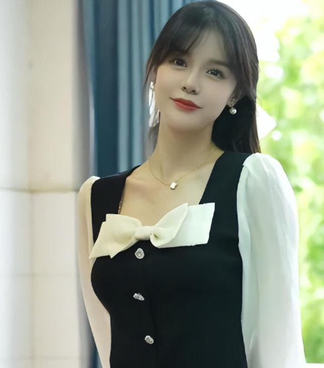 中国人民大学女神（湖北一高校美女老师走红）