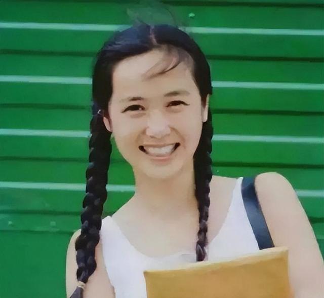 顾长卫张静初关系，曝蒋雯丽包养2名男大学生