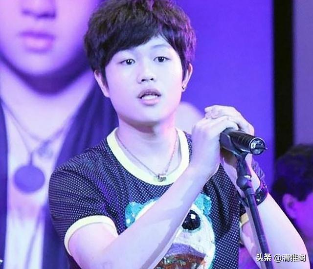 2013年,李天一和四个人一起欺负一个外地女子,事情发生后,他不但没有