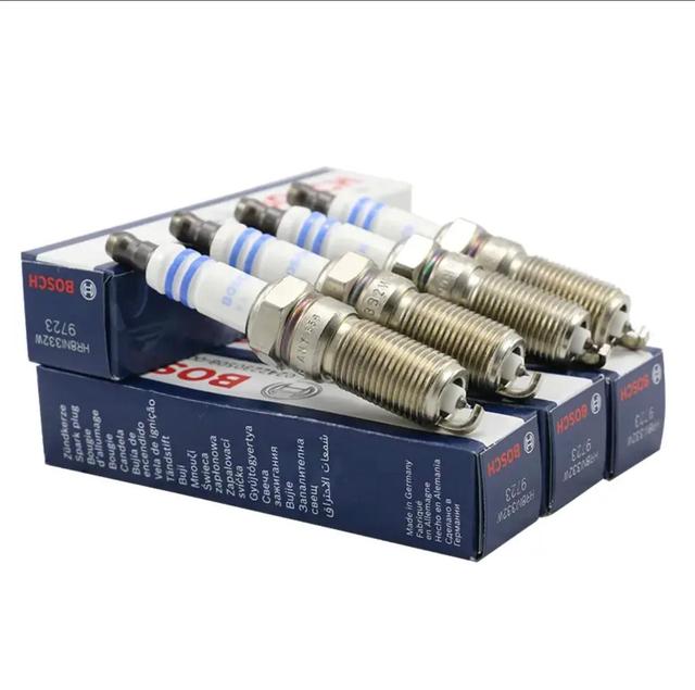 什么火花塞最好，汽车用什么火花塞最好（汽车火花塞到底哪个好）