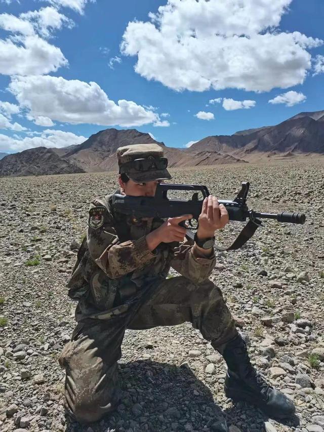 厦门大学药学院，厦门大学药学院怎么样（看厦大姑娘的热血军旅故事）