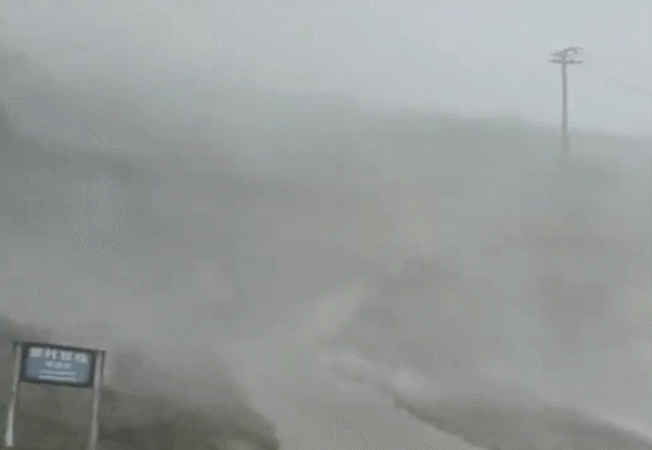 打雷时能不能用电脑，打雷能不能玩电脑（雨天用电特别提醒）