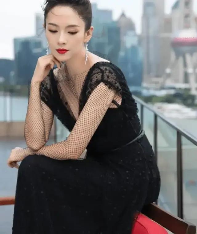 章子怡演过的电影，章子怡和周润发一起演过哪部电影（国际影后 章子怡）