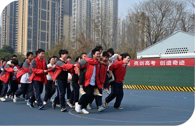 成都现代职业学校，成都市现代计算机职业技术学校有哪些专业（我的大学不是梦⑥——成都市现代职业技术学校单招喜报）