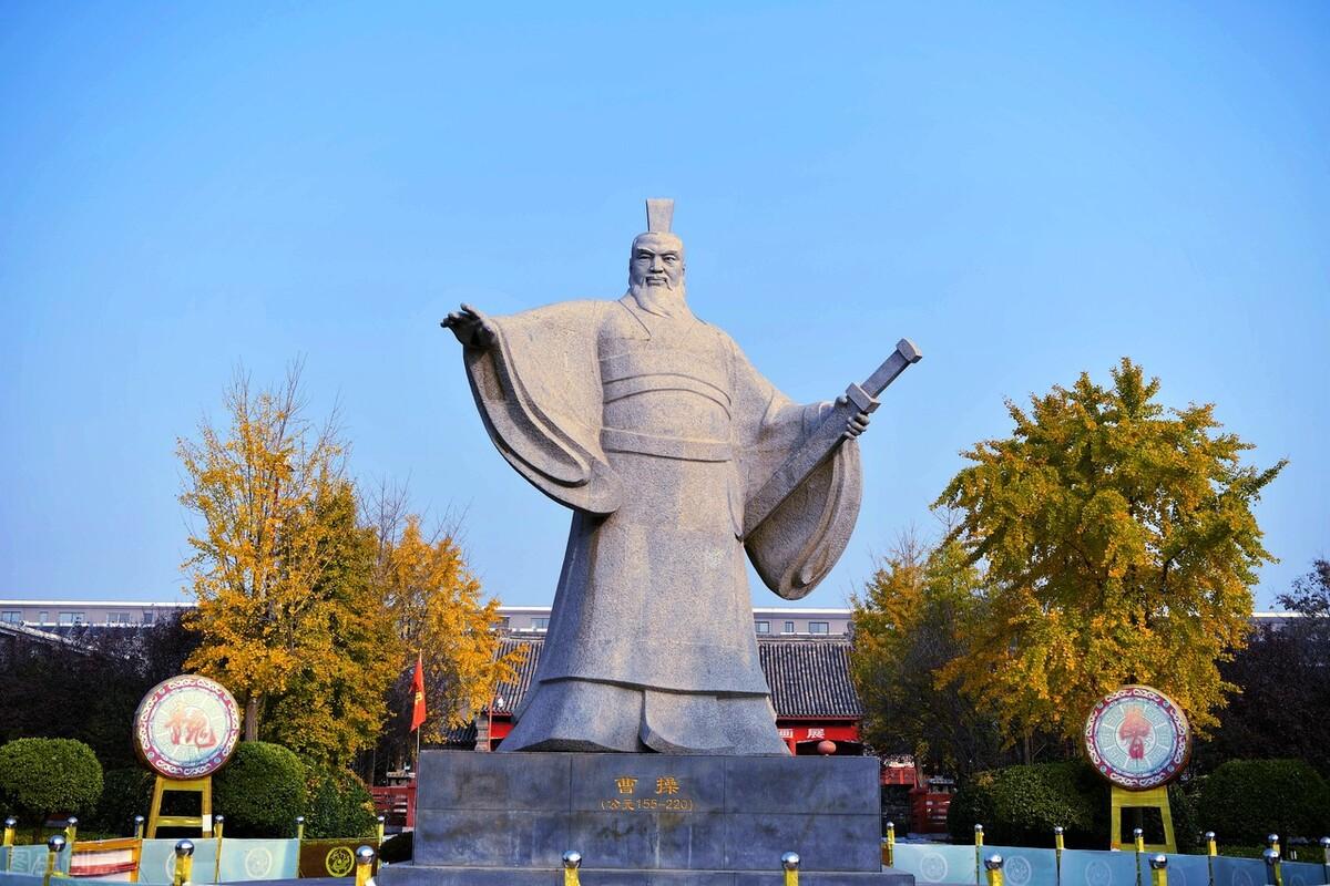 曹操詩詞大全100首（曹操的詩大全100首）