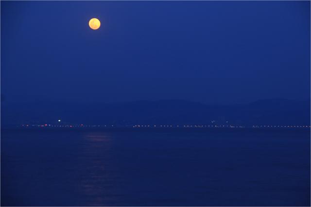 抚仙湖旅游，抚仙湖旅游攻略（胡言摄影抚仙湖16年的50幅照片）