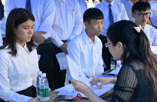 北京铁路局是国企还是央企，北京铁路总局是国企吗（4类学生有望优先录取）