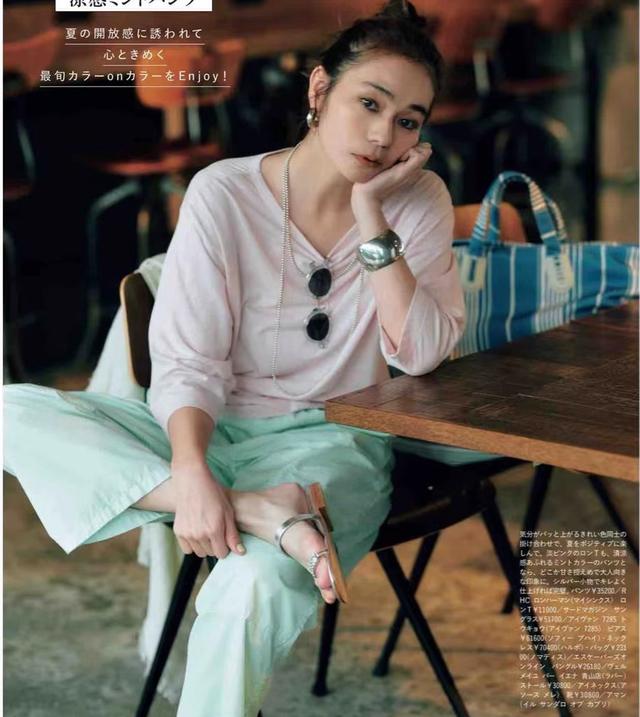 男士t恤穿搭，男生t恤太长怎么穿（对不起，那是你不会穿）