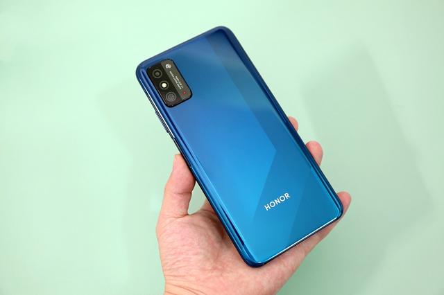 鸿蒙系统的手机，华为鸿蒙系统支持的手机型号有哪些（现阶段不同价位最适合入手的三款鸿蒙系统手机）