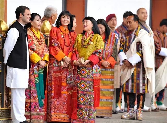 不丹活佛是什么意思，不丹是什么佛教（娶同胞4姐妹生10个孩子）