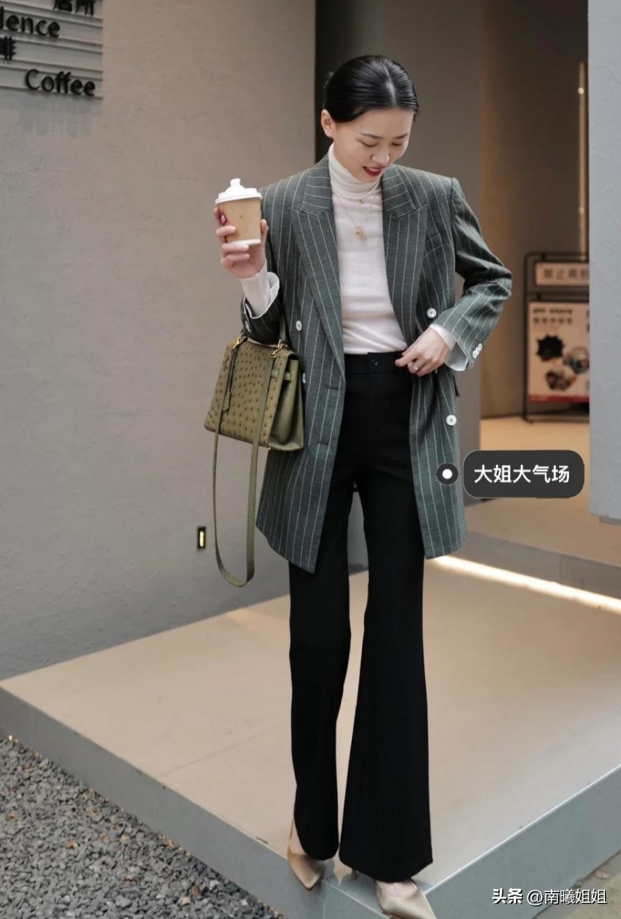 小西装搭配什么裤子好看,休闲小西装女搭配图片